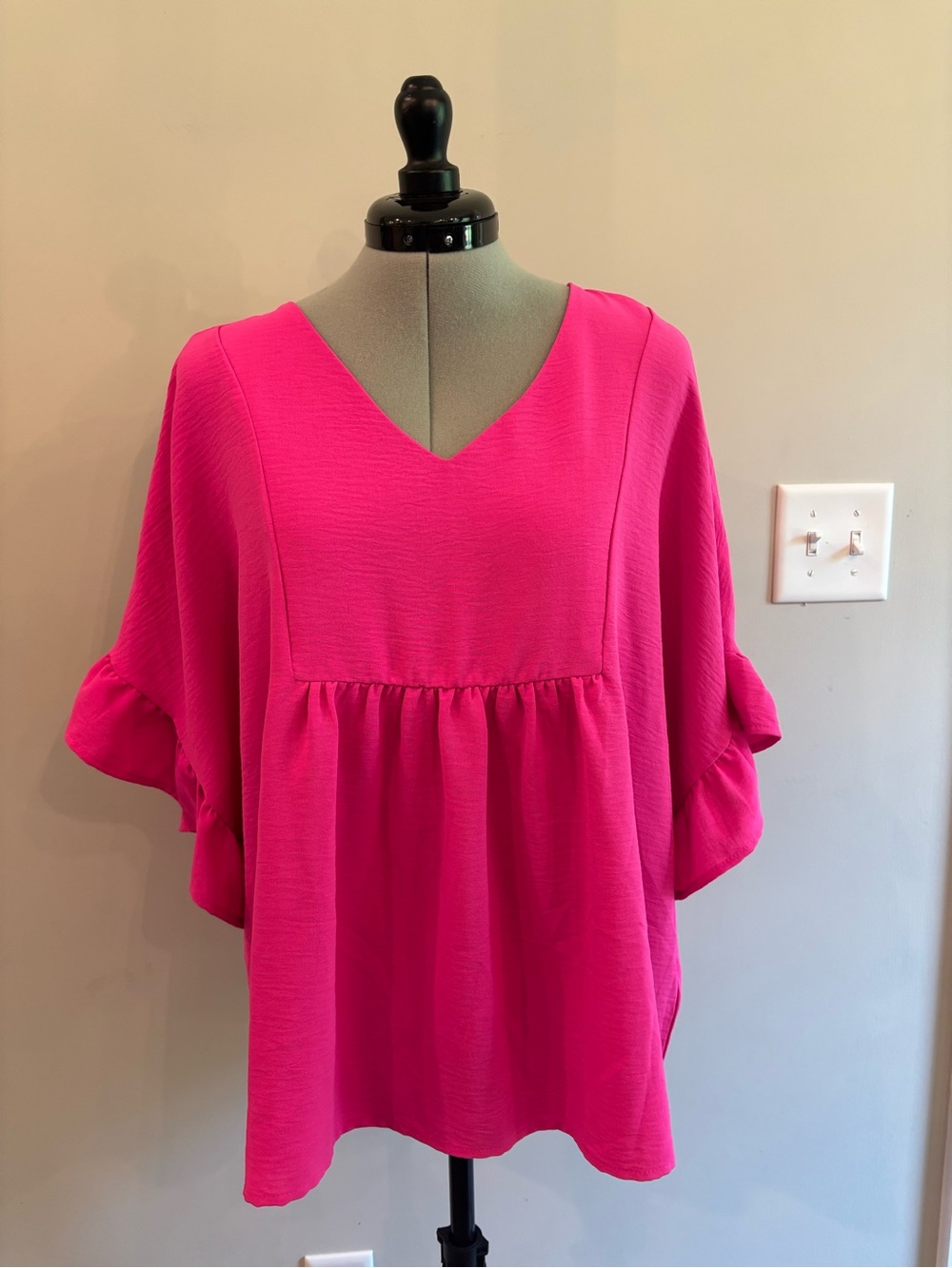 ANDREE BY UNIT Hot Pink V-Neck Ruffle Sleeve Tunic 0256